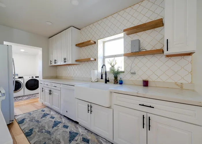 3 Mi To Dtwn! Family & Pet-friendly Gem In * Phoenix
